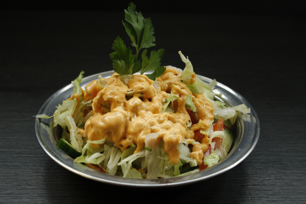 Auch Salate gehören zu unserem Catering Löbau